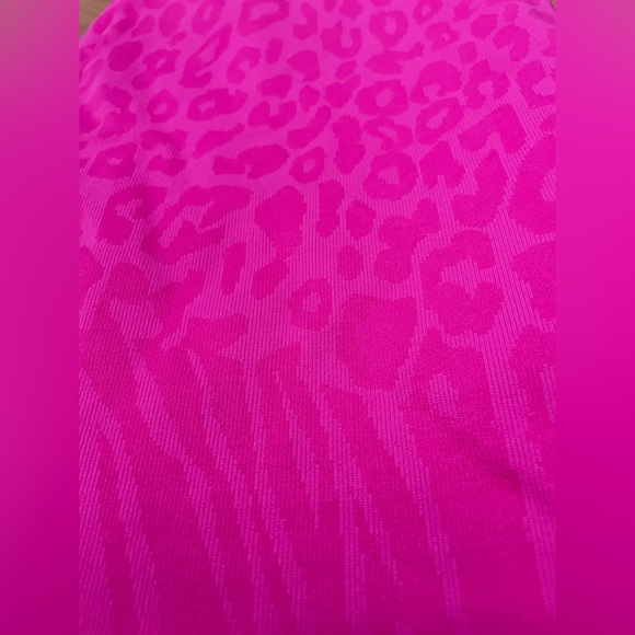 Neon pink women’s spandex shorts size 20 hot pink 80s party workout shorts - Picture 8 of 9